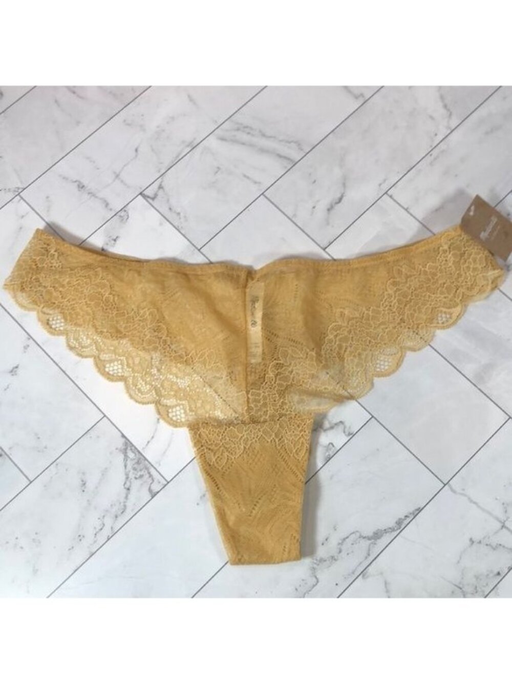 NWT Madewell Intimates Womens Yellow Lace Thong Panty PLUS SIZE XL